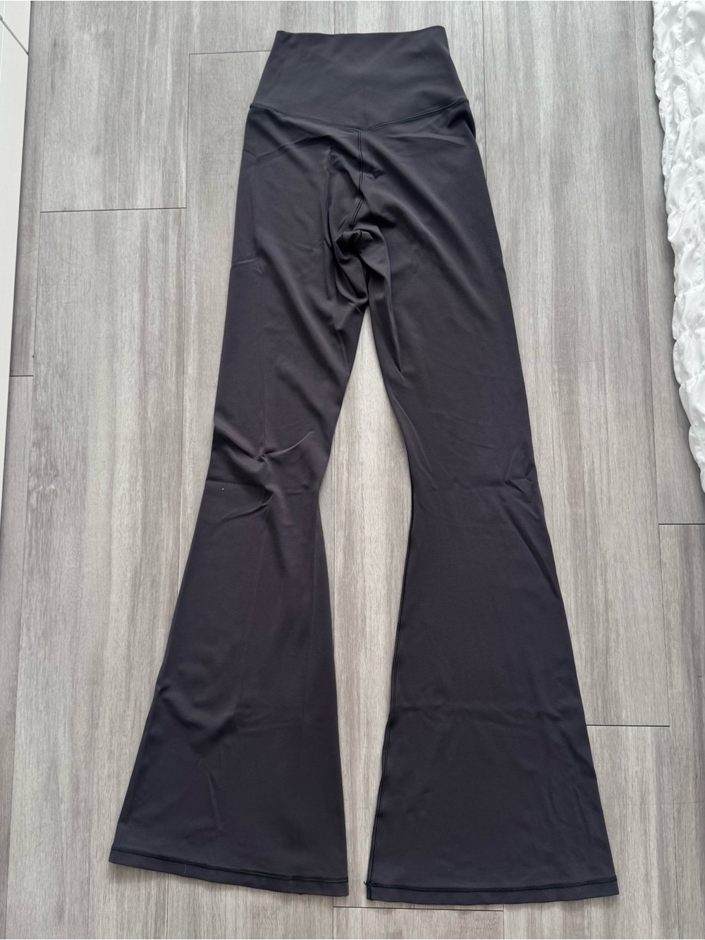 Aerie Offline by Aerie charcoal gray flare crossover leggings size small - Picture 4 of 5